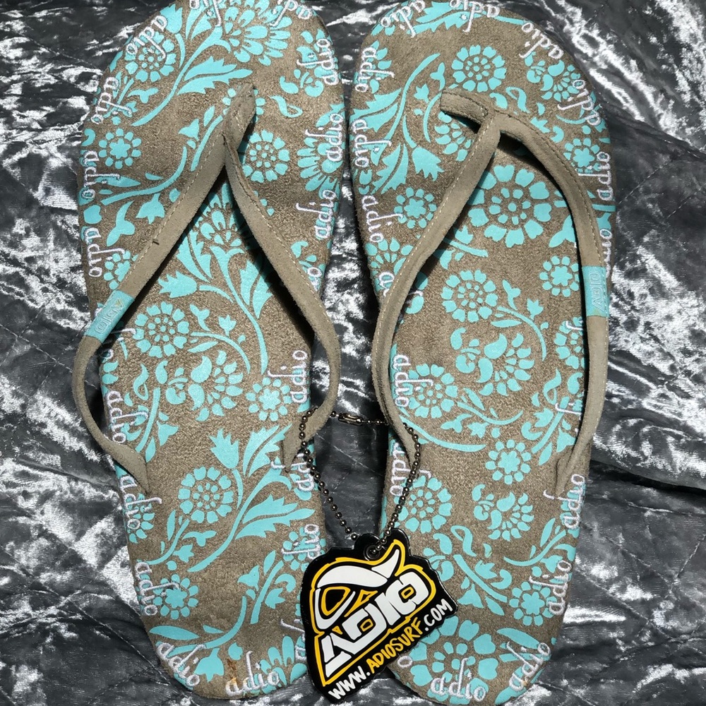 Vintage Adio flip flops